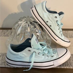 Converse Size 10